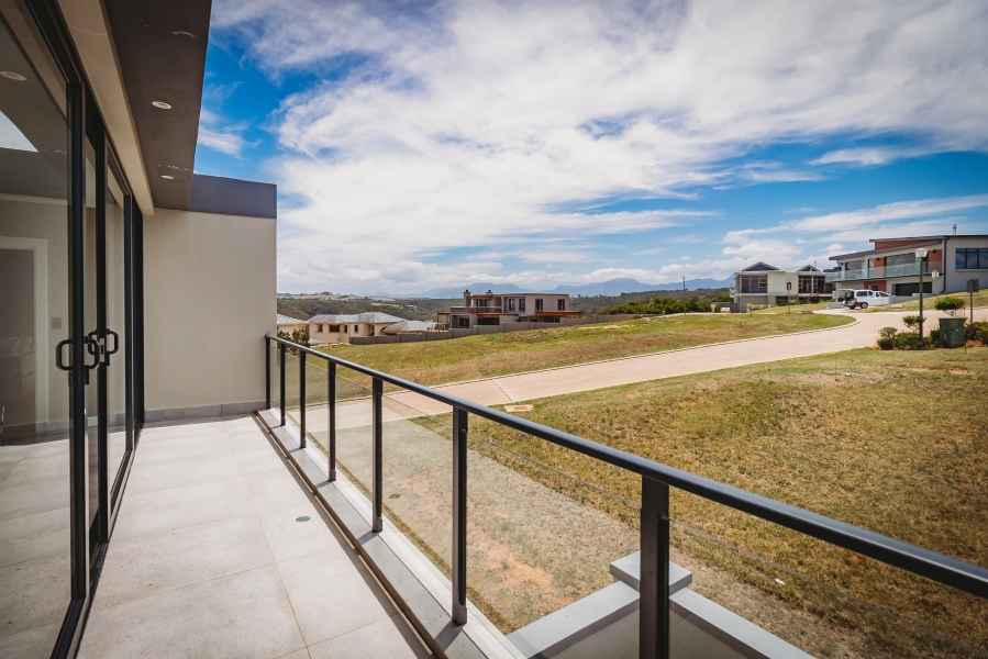 4 Bedroom Property for Sale in Le Grand Golf Estate Western Cape